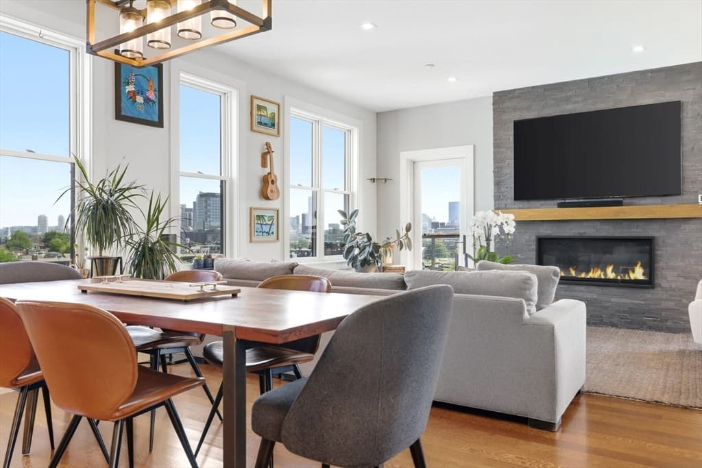 Condominium at 284 Bunker Hill St # 5, Boston MA 02129, Boston, photo 12 of 28