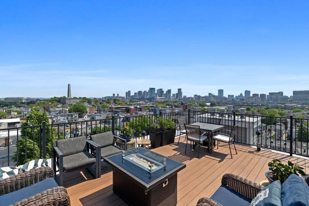 Condominium at 284 Bunker Hill St # 5, Boston MA 02129, Boston, photo 26 of 28