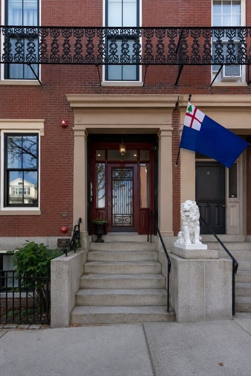 Condominium at 284 Bunker Hill St # 5, Boston MA 02129, Boston, photo 3 of 28