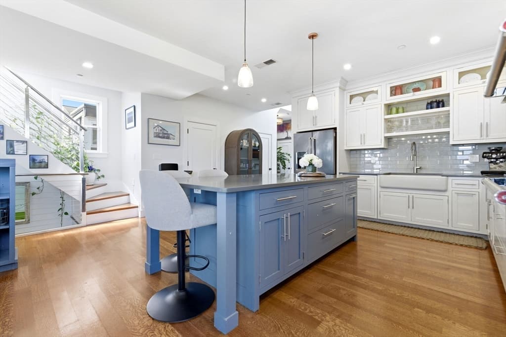 Condominium at 284 Bunker Hill St # 5, Boston MA 02129, Boston, photo 8 of 28