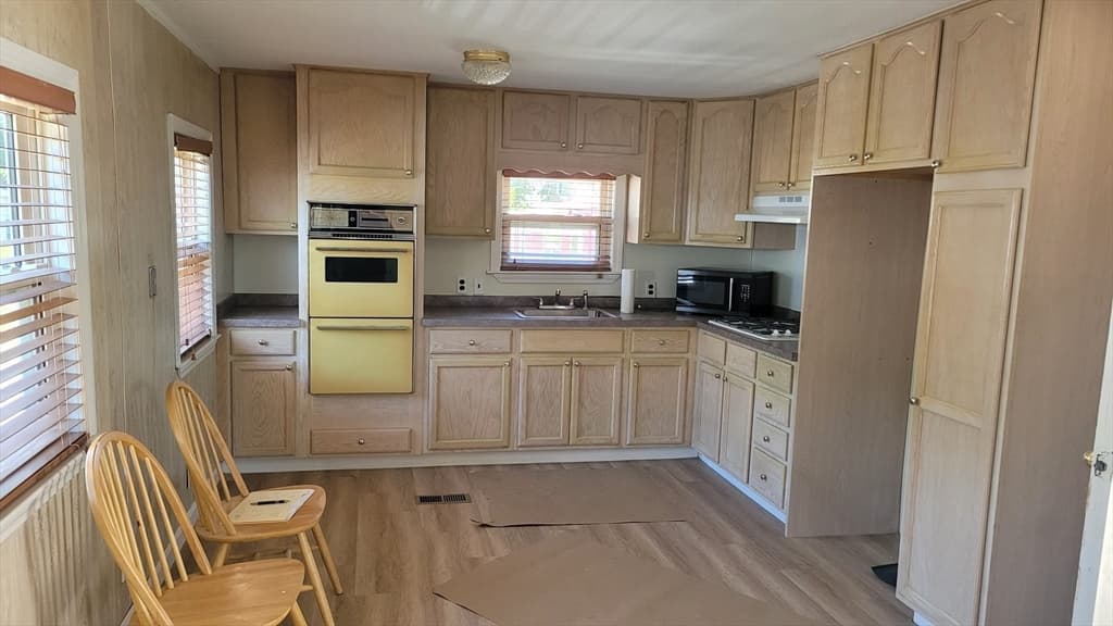 252 Newbury # 58, Peabody MA 01960 photo 4