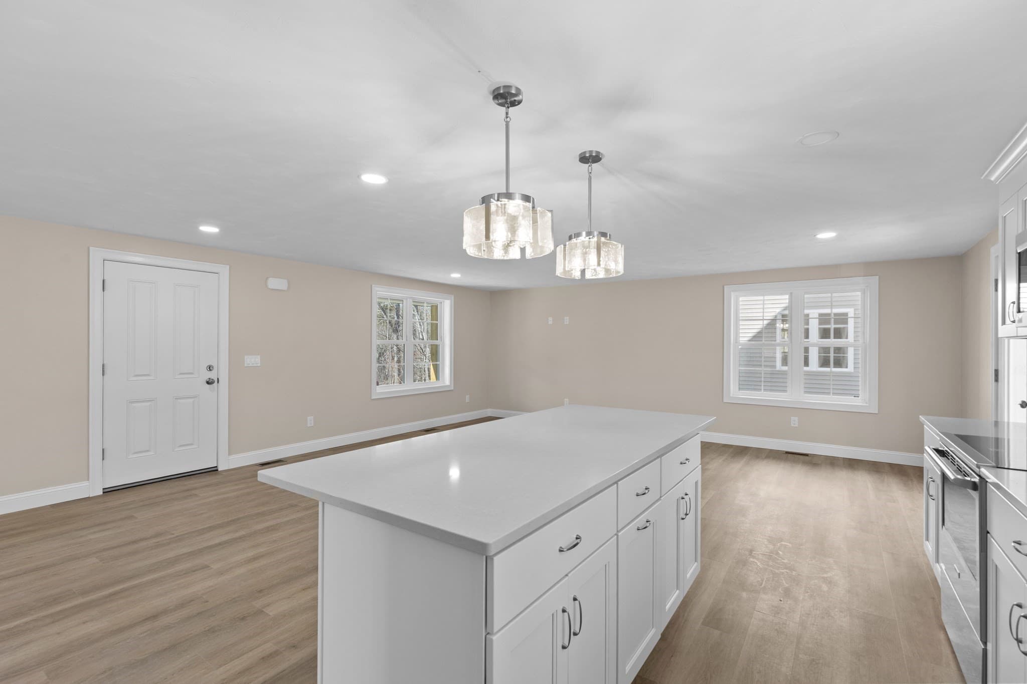 Single Family Residence at 1234 State Rd # 5, Plymouth MA 02360, photo 13 of 37