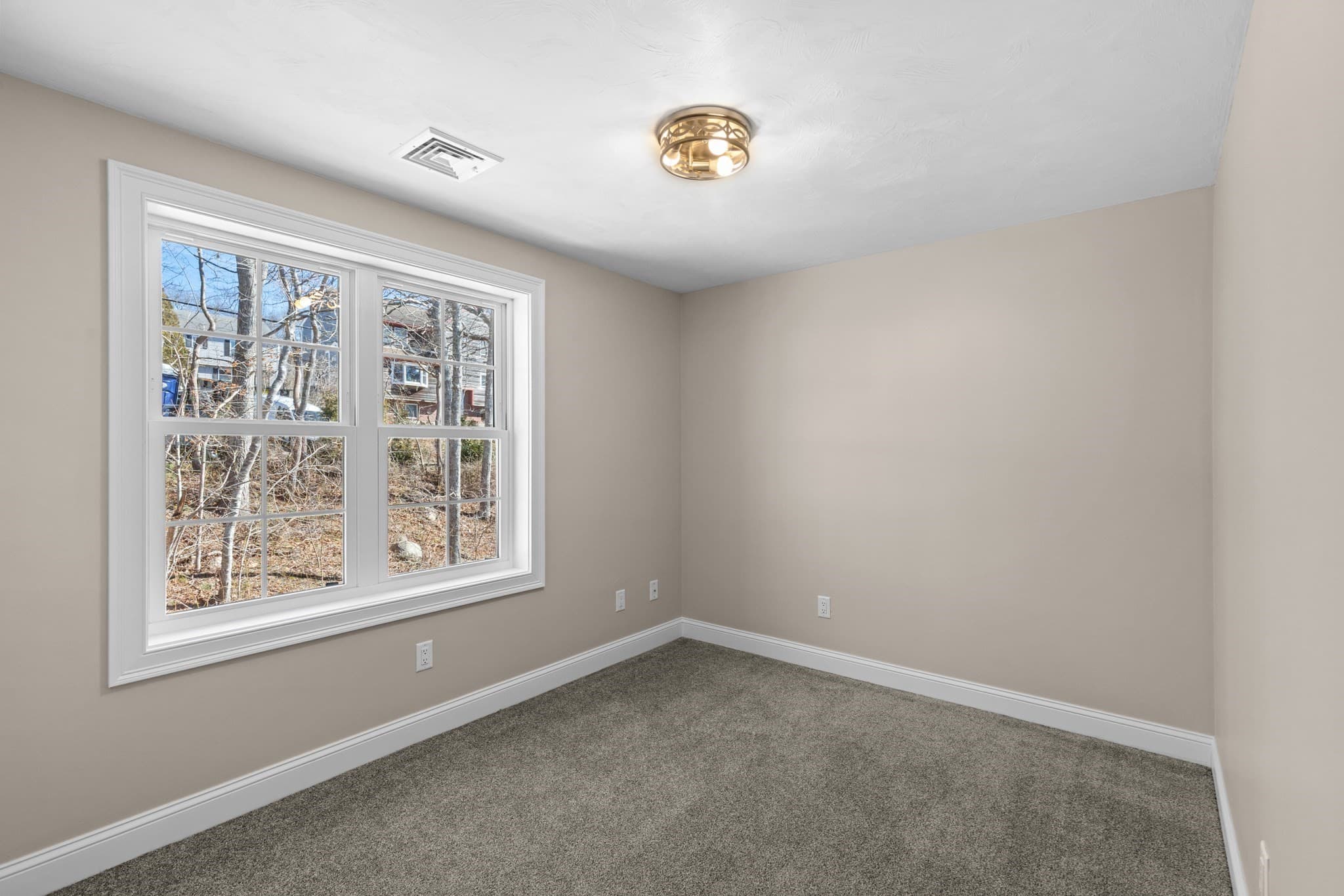 Single Family Residence at 1234 State Rd # 5, Plymouth MA 02360, photo 17 of 37