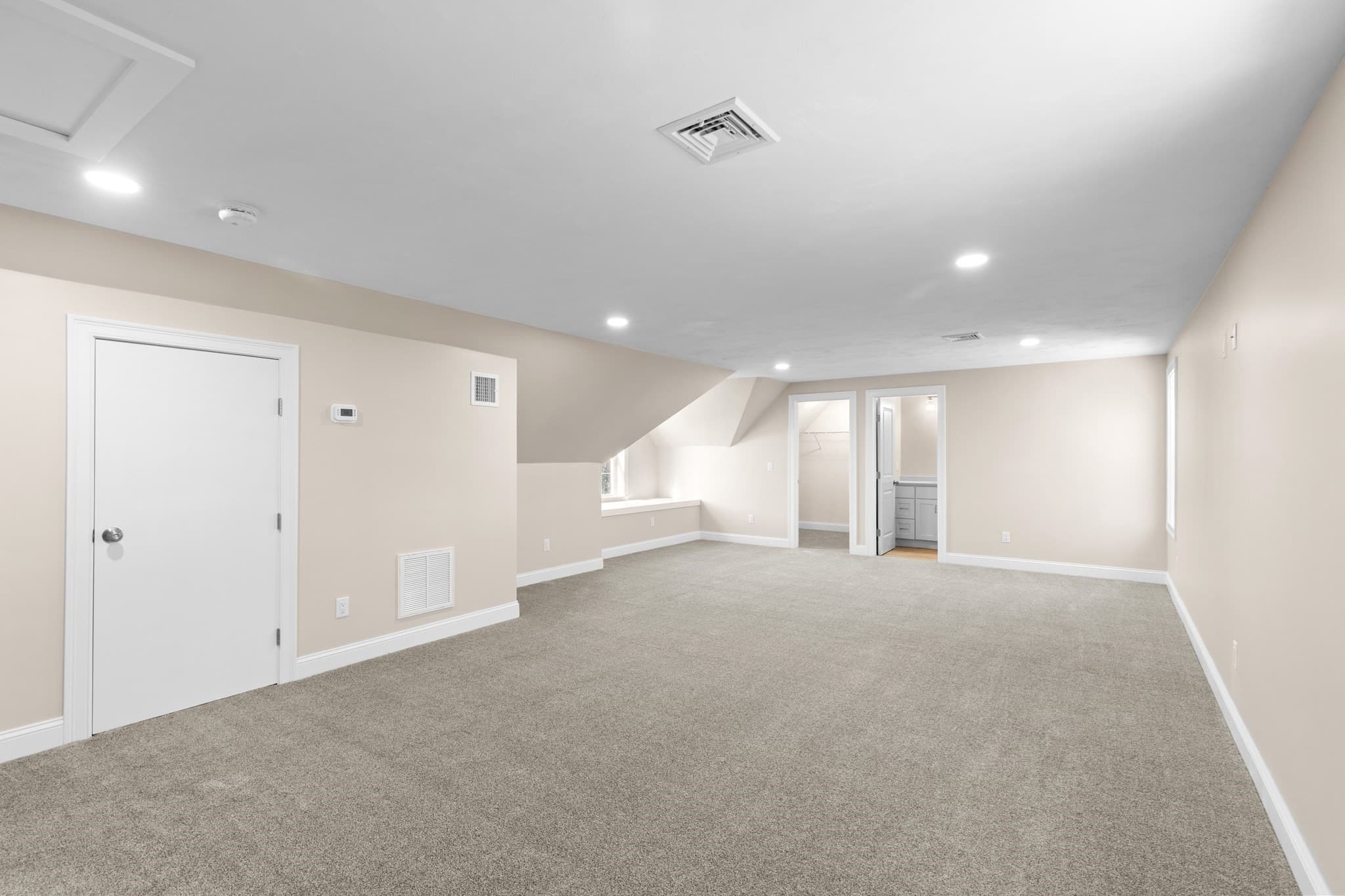 Single Family Residence at 1234 State Rd # 5, Plymouth MA 02360, photo 32 of 37