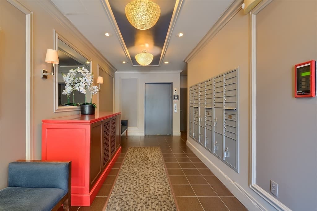 Condominium at 1721 Washington St # 201, Boston MA 02118, photo 12 of 16