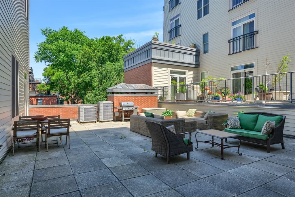 Condominium at 1721 Washington St # 201, Boston MA 02118, photo 10 of 16