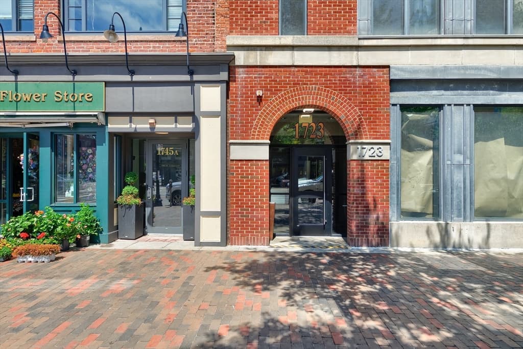 Condominium at 1721 Washington St # 201, Boston MA 02118, photo 11 of 16