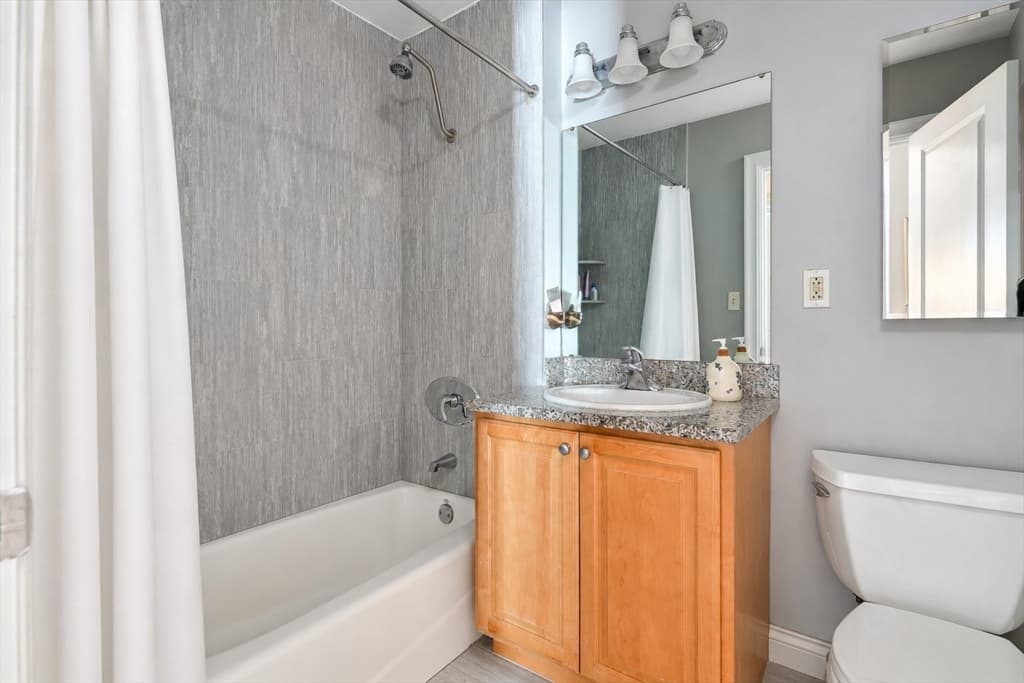 Condominium at 1721 Washington St # 201, Boston MA 02118, photo 4 of 16