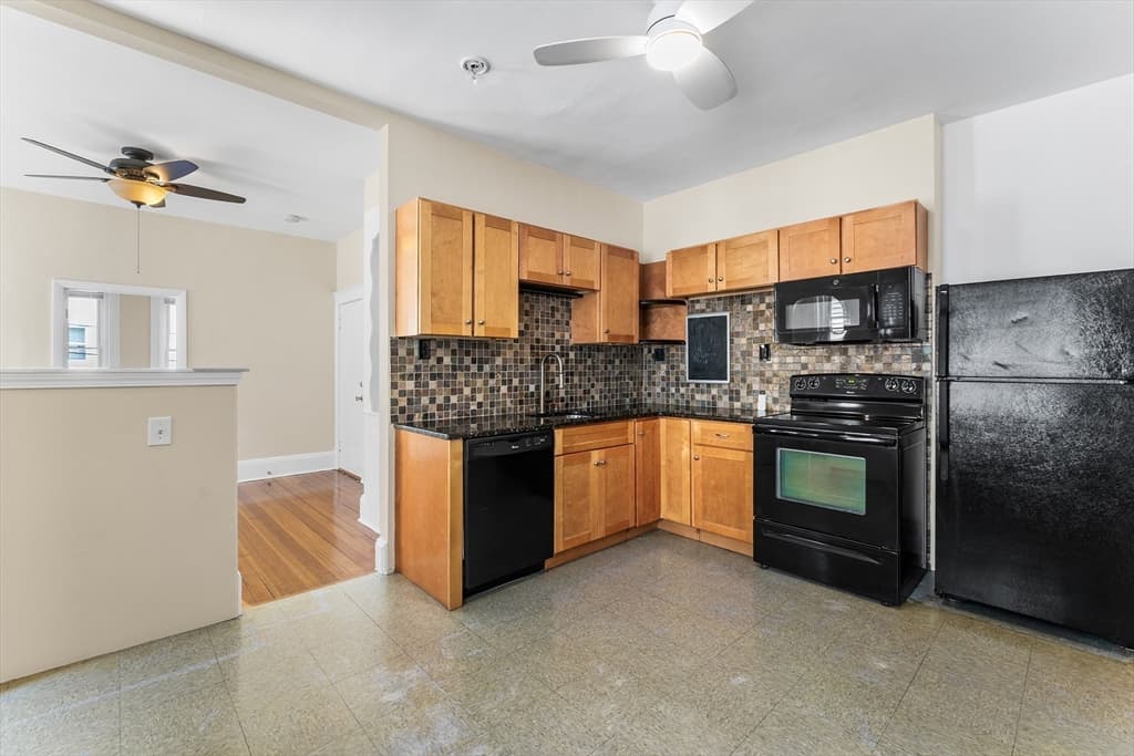 16 Leavitt St # 2, Salem MA 01970 photo 6
