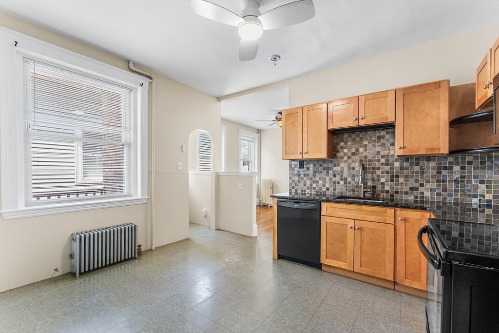 16 Leavitt St # 2, Salem MA 01970 photo 7