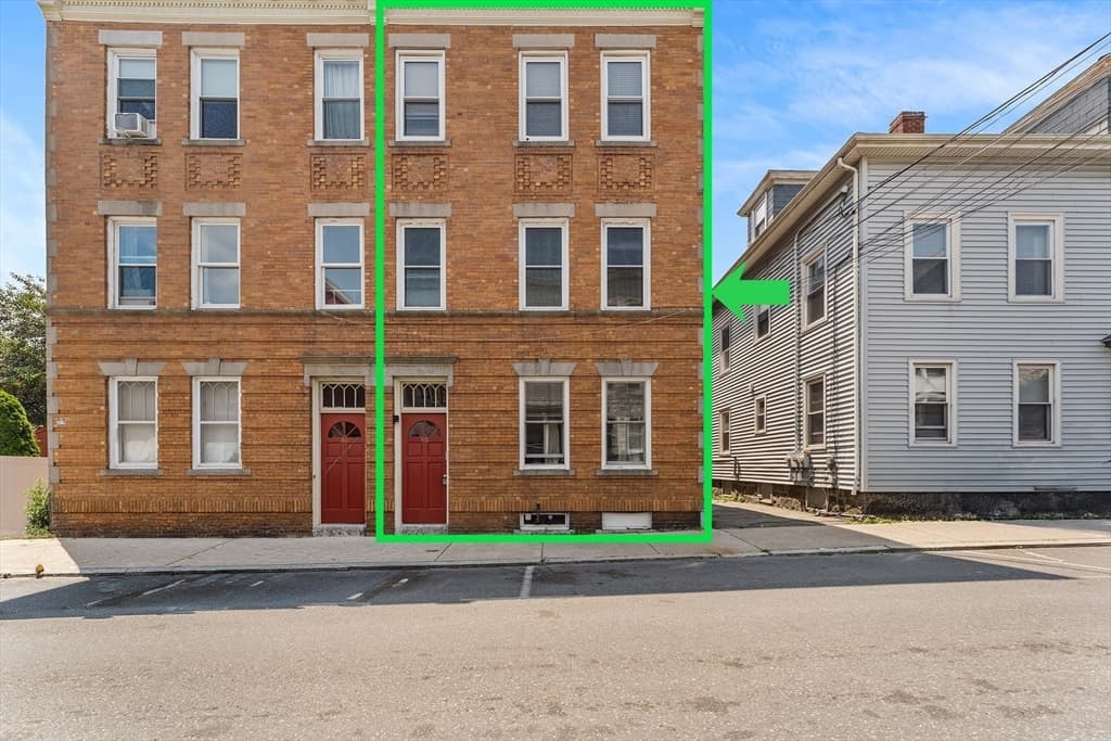 16 Leavitt St # 2, Salem MA 01970
