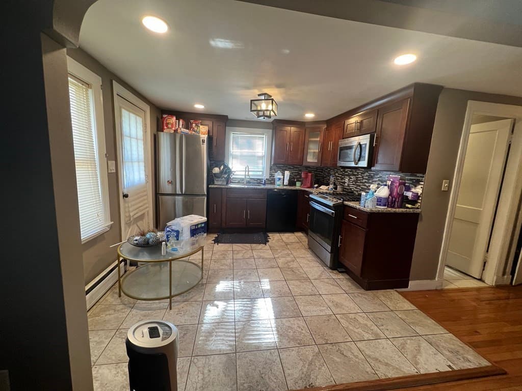 18 Vesey Rd, Randolph MA 02368 photo 3