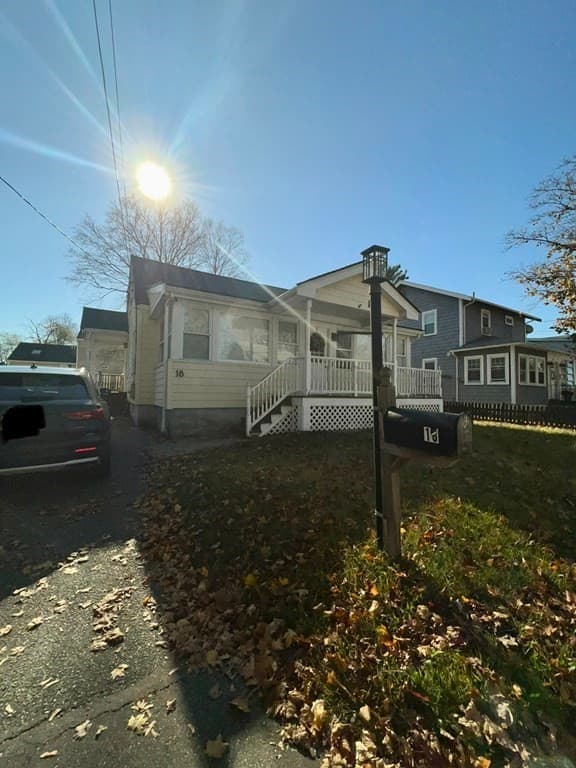 18 Vesey Rd, Randolph MA 02368