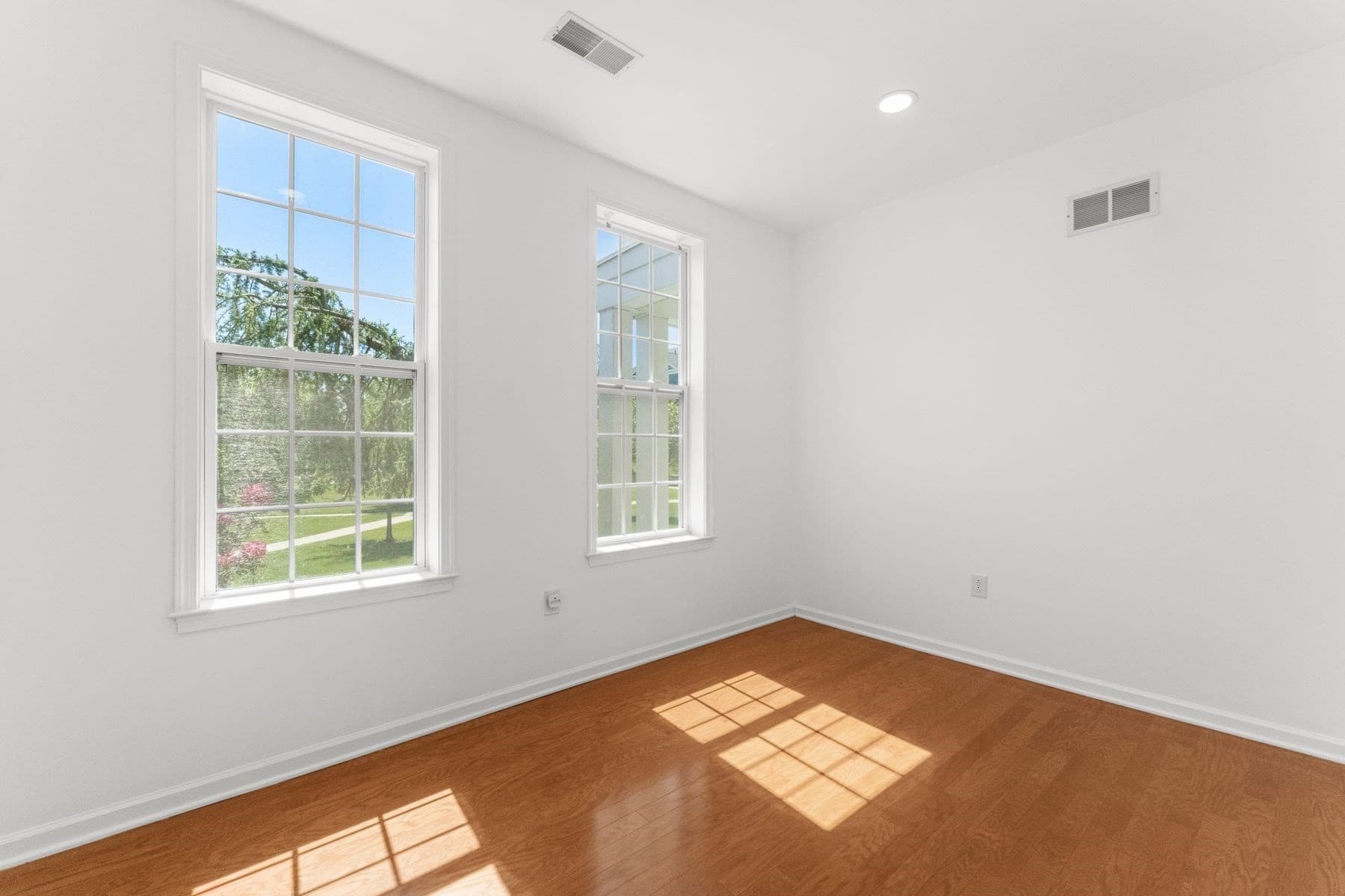 Condominium at 2106 Simeon Howard Way # 2106, Westborough MA 01581, photo 23 of 32
