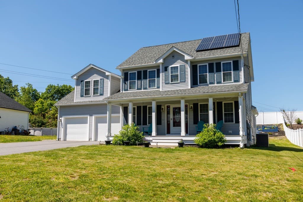 145 Malburn Street, Leominster MA 01453