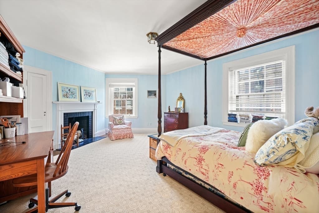 Single Family Residence at 1 West Hill Place, Boston MA 02114, photo 17 of 22