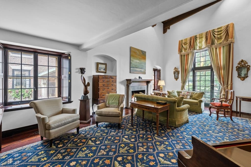 Single Family Residence at 1 West Hill Place, Boston MA 02114, photo 3 of 22