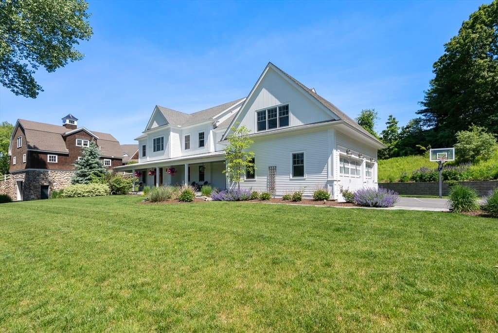 52 Goodmans Hill Rd, Sudbury MA 01776