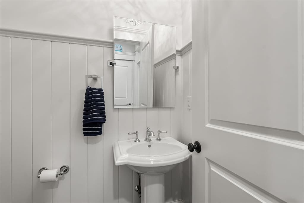 Single Family Residence at 52 Goodmans Hill Rd, Sudbury MA 01776, Sudbury, photo 35 of 40