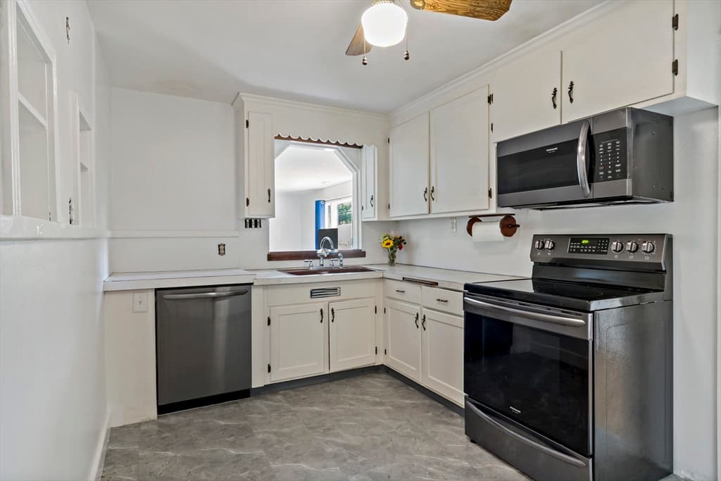 Commercial Sale at 238 Lake St, Bellingham MA 02019, photo 6 of 39