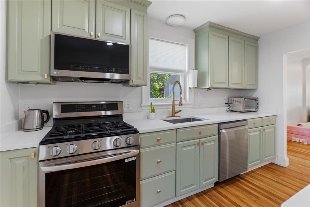Single Family Residence at 56 Congress Place, Dedham MA 02026, photo 14 of 36