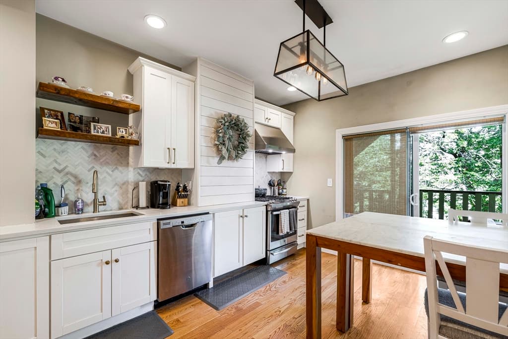 38 Woodward St # 2, Boston MA 02127