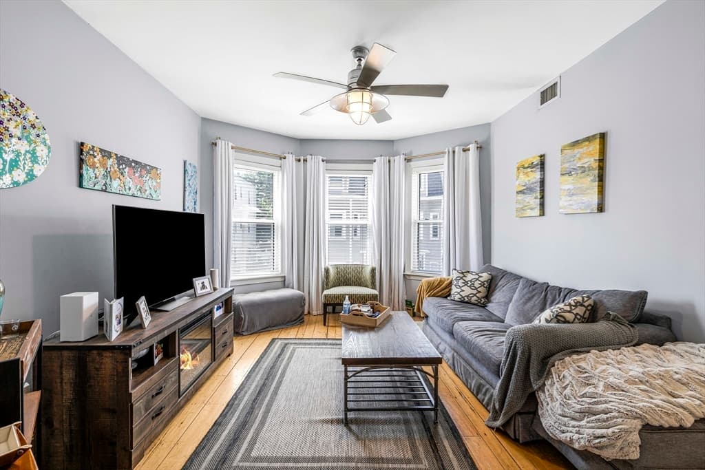 Condominium at 38 Woodward St # 2, Boston MA 02127, photo 5 of 12