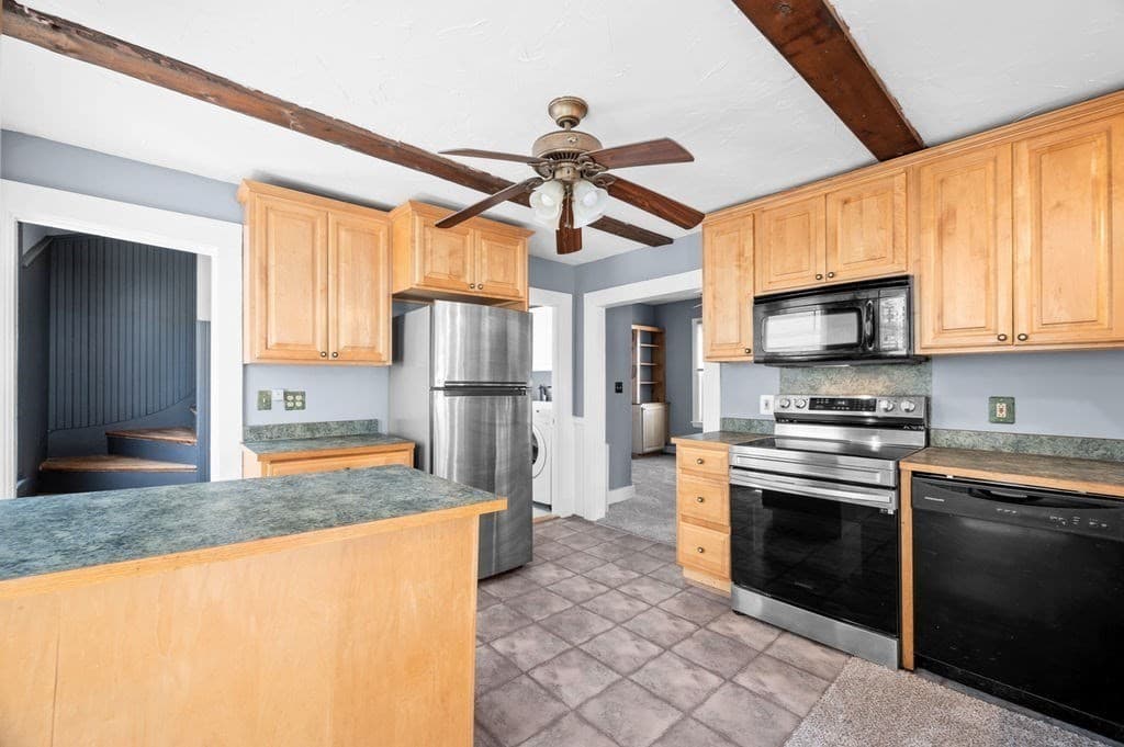 94 Eutaw Ave, Lynn MA 01902