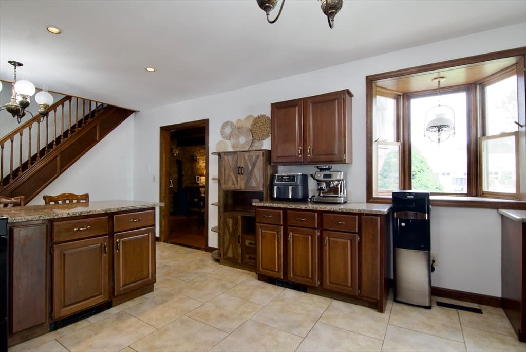 Single Family Residence at 597 Chapin St, Ludlow MA 01056, Ludlow, photo 7 of 42