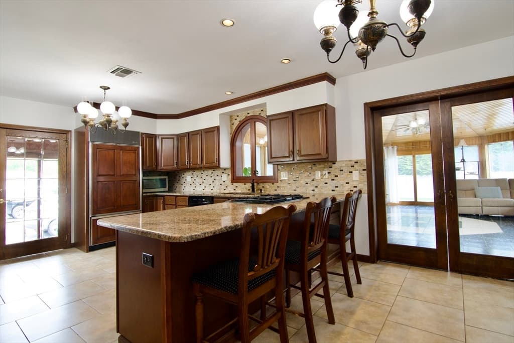 Single Family Residence at 597 Chapin St, Ludlow MA 01056, Ludlow, photo 10 of 42