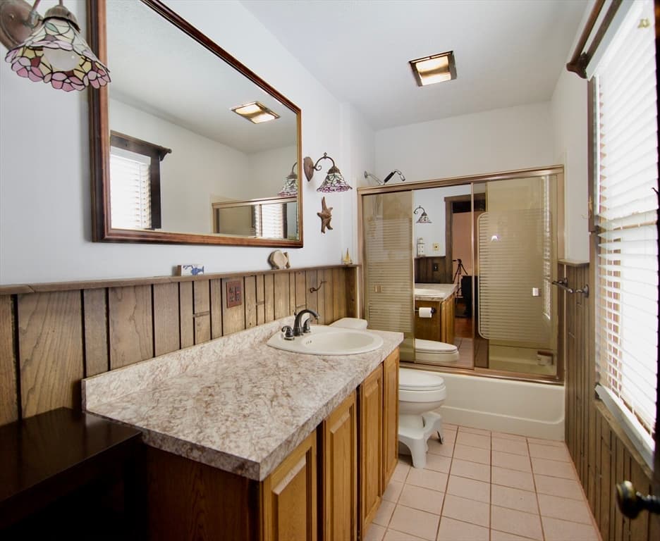 Single Family Residence at 597 Chapin St, Ludlow MA 01056, Ludlow, photo 19 of 42