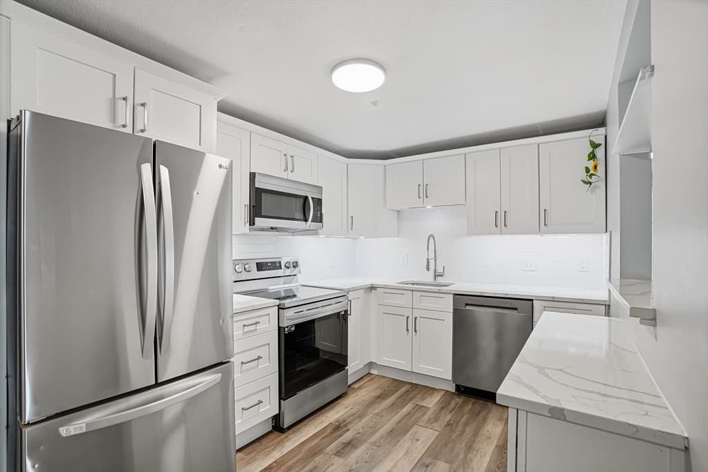 26 Williamsburg Ct # 12, Shrewsbury MA 01545 photo 3