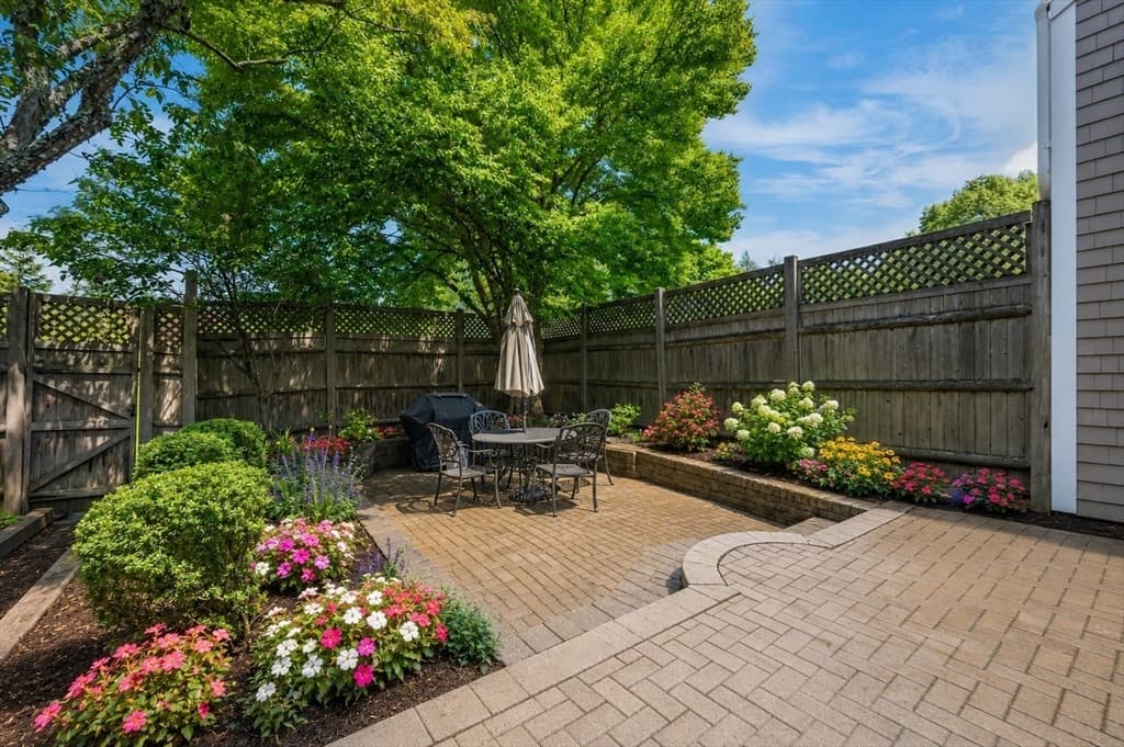 Condominium at 439 Dedham St # C, Newton MA 02459, photo 13 of 28