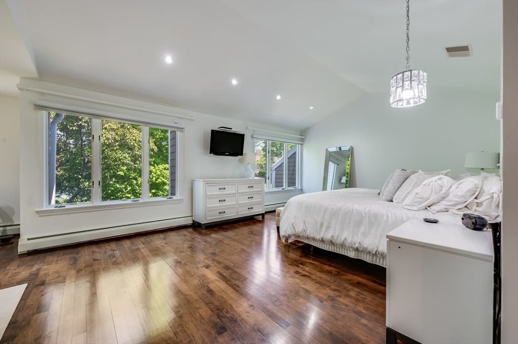 Condominium at 439 Dedham St # C, Newton MA 02459, photo 16 of 28