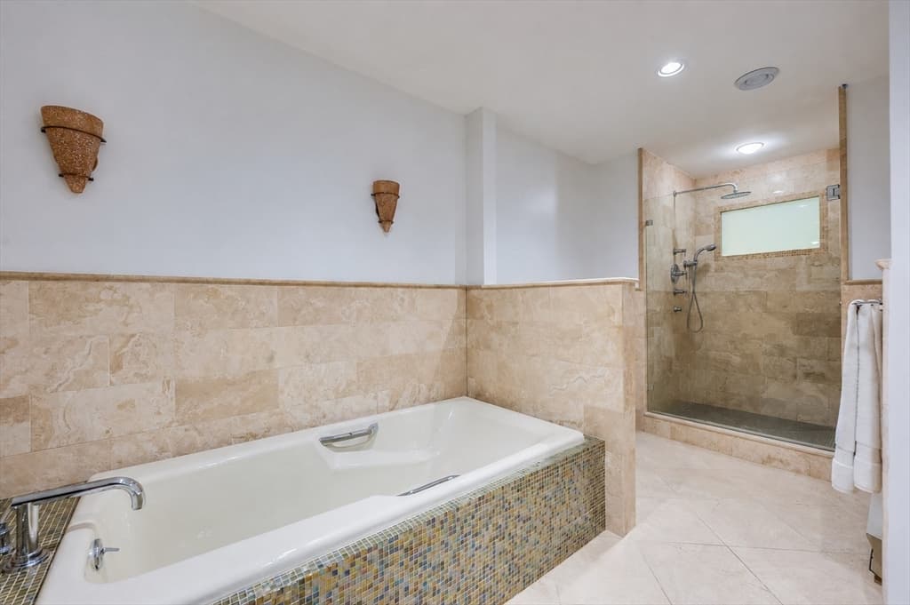 Condominium at 439 Dedham St # C, Newton MA 02459, photo 20 of 28