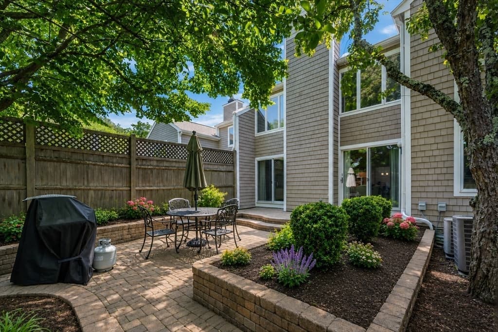 Condominium at 439 Dedham St # C, Newton MA 02459, photo 14 of 28