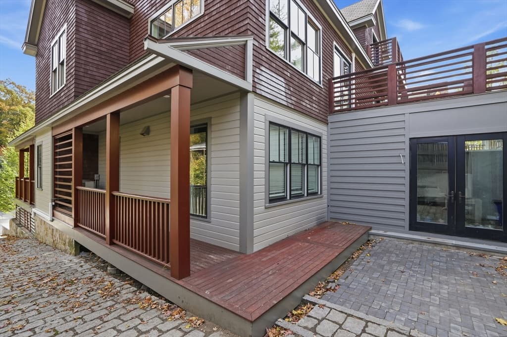 24 Sigourney St # 2, Boston MA 02130 photo 3