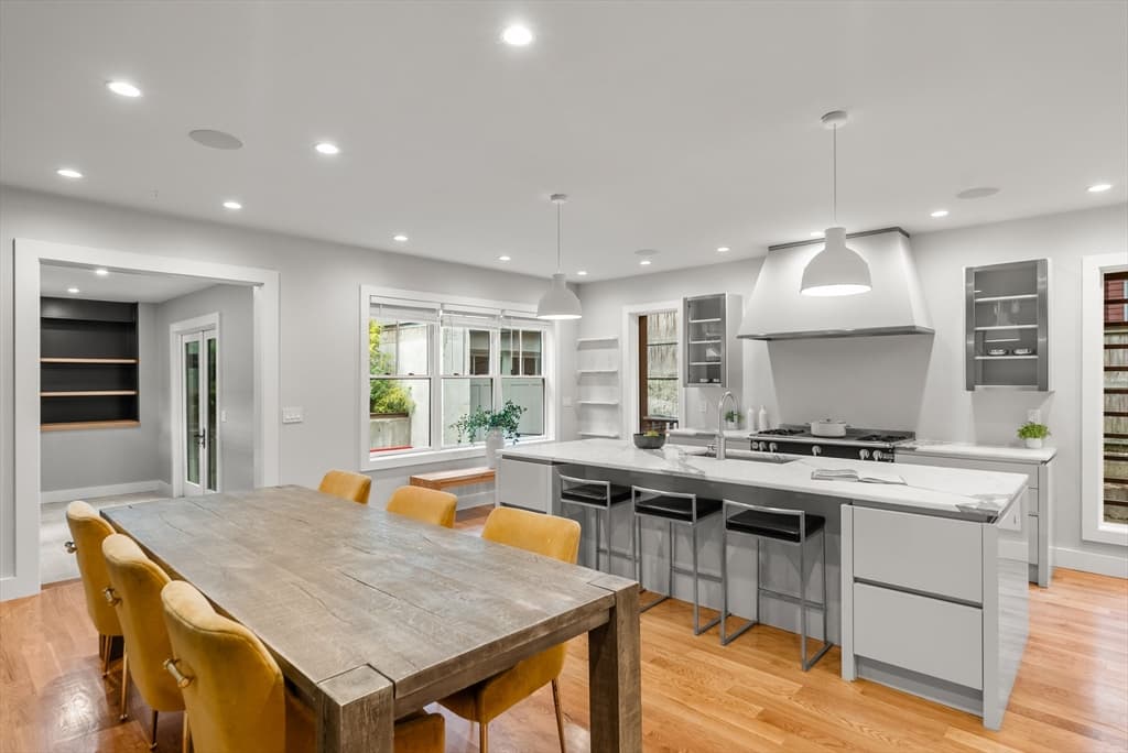 24 Sigourney St # 2, Boston MA 02130 photo 8