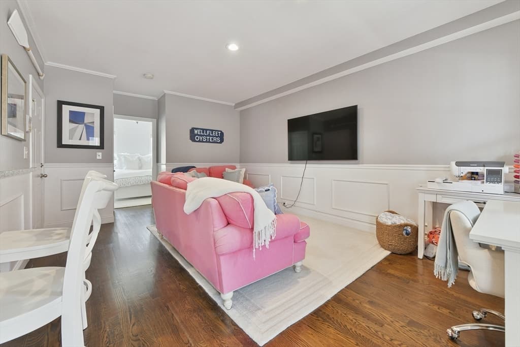 Condominium at 253 Gold St # 2, Boston MA 02127, Boston, photo 3 of 10