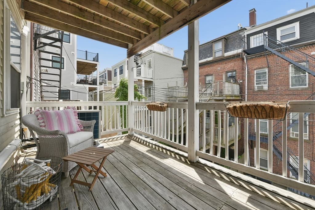 Condominium at 253 Gold St # 2, Boston MA 02127, Boston, photo 10 of 10