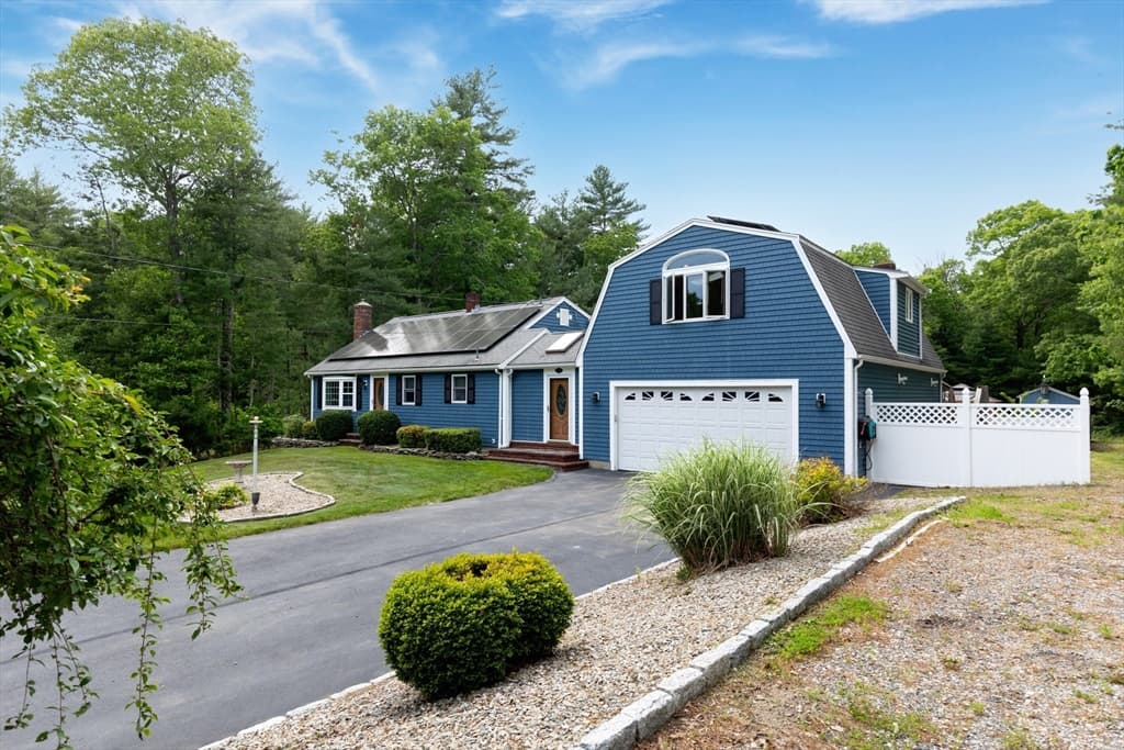 Single Family Residence at 244-244A Holmes St, Halifax MA 02338, Halifax, photo 2 of 42