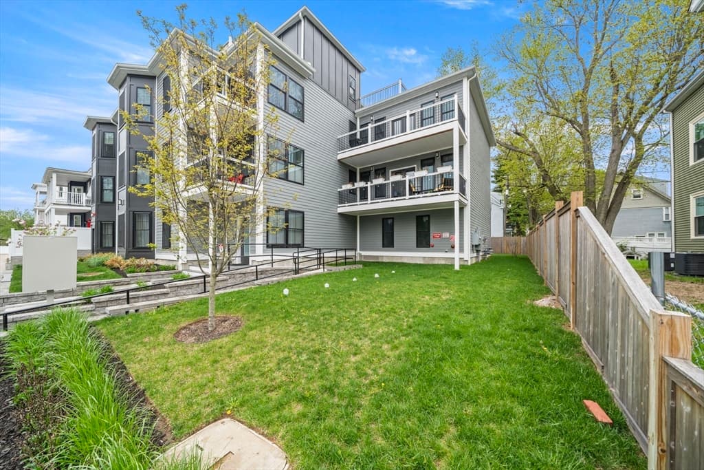 43 Withington St # 3, Boston MA 02124