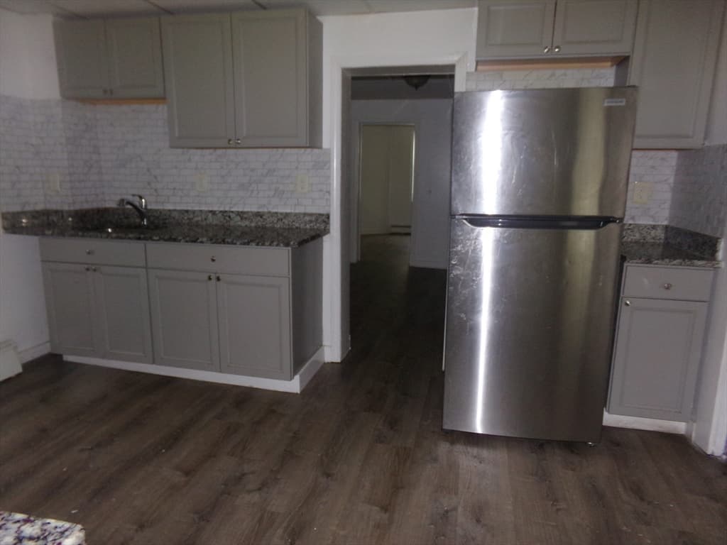 716 Lawrence St., Lowell MA 01852 photo 3