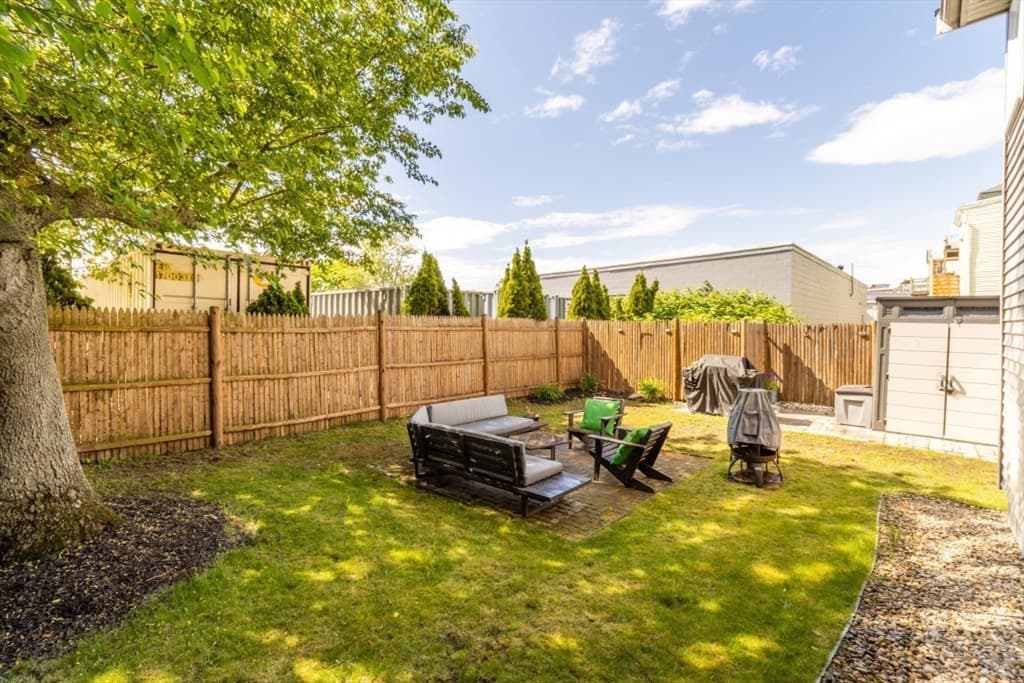 Condominium at 189 Shirley St # 1, Winthrop MA 02152, Winthrop, photo 27 of 28