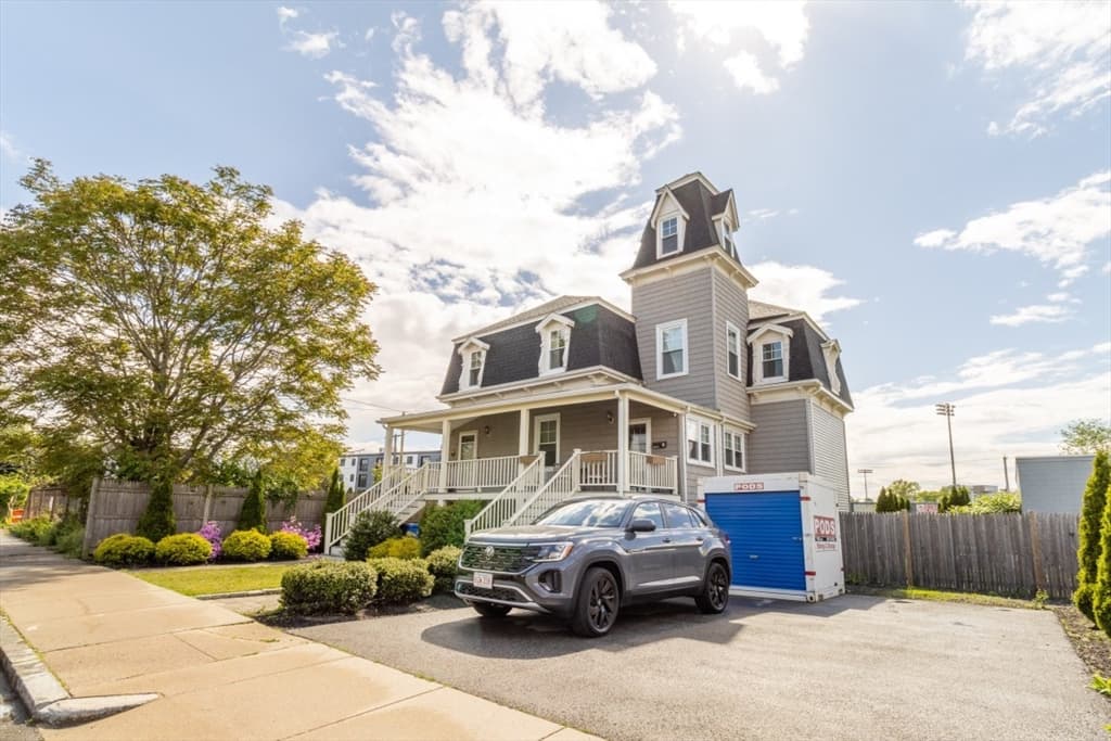 Condominium at 189 Shirley St # 1, Winthrop MA 02152, Winthrop, photo 3 of 28