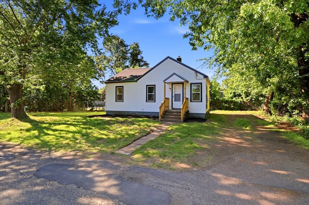 68 Fairview Street, Ludlow MA 01056 photo 2