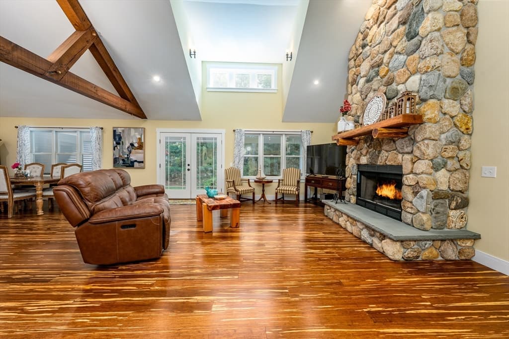 265 Cotuit Rd, Mashpee MA 02649 photo 3