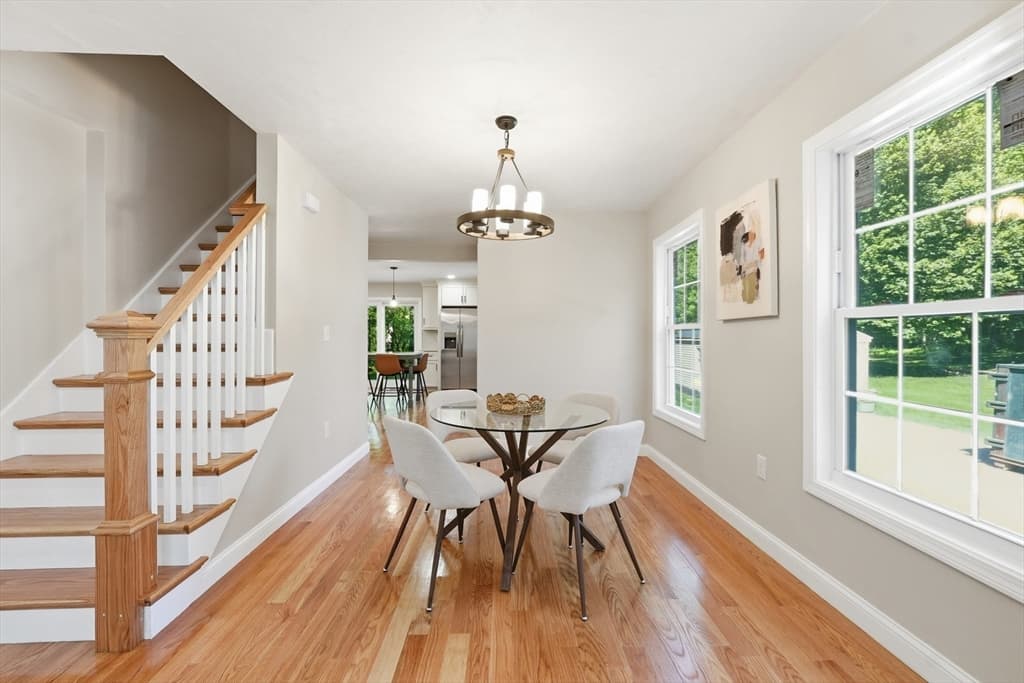 Single Family Residence at 330 Leicester St, Auburn MA 01501, photo 6 of 28