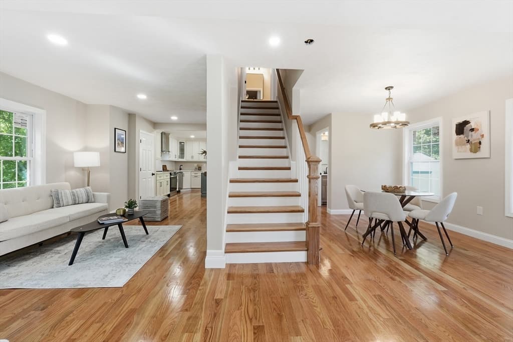 Single Family Residence at 330 Leicester St, Auburn MA 01501, photo 17 of 28