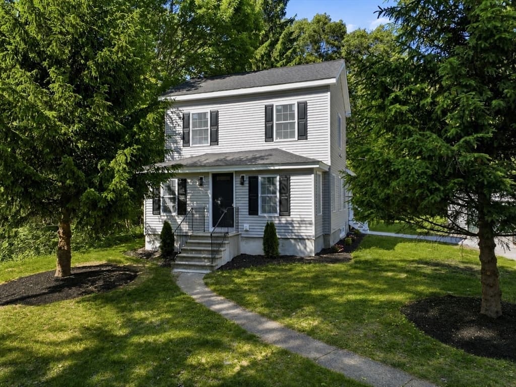 330 Leicester St, Auburn MA 01501
